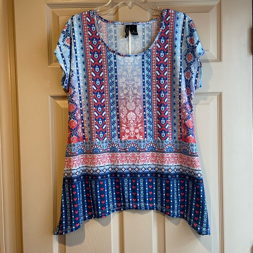 New Directions Red/Blue Patterned Short Sleeve Top, Assymetrical Hem, Size Med